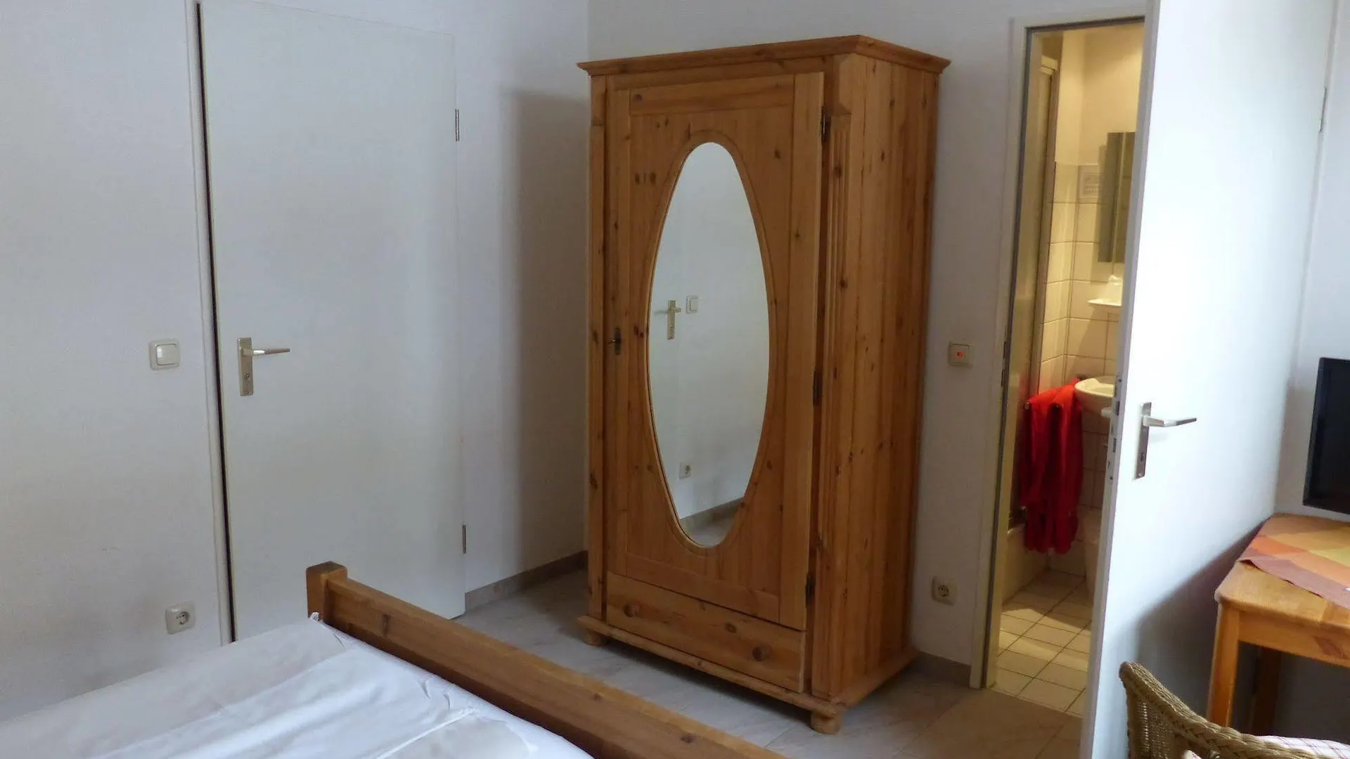 Gastehaus Am Turm Hotel Markt Schwaben Guest house